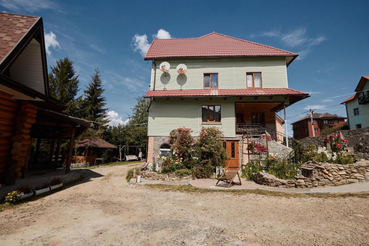Sadyba Pogar Slavske Bagian luar foto